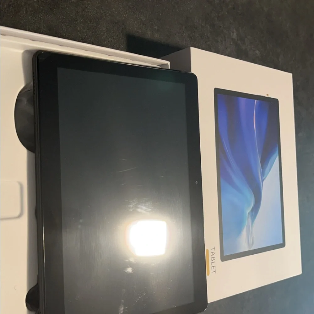 Black Tablet with Large Display and Rounded Corners